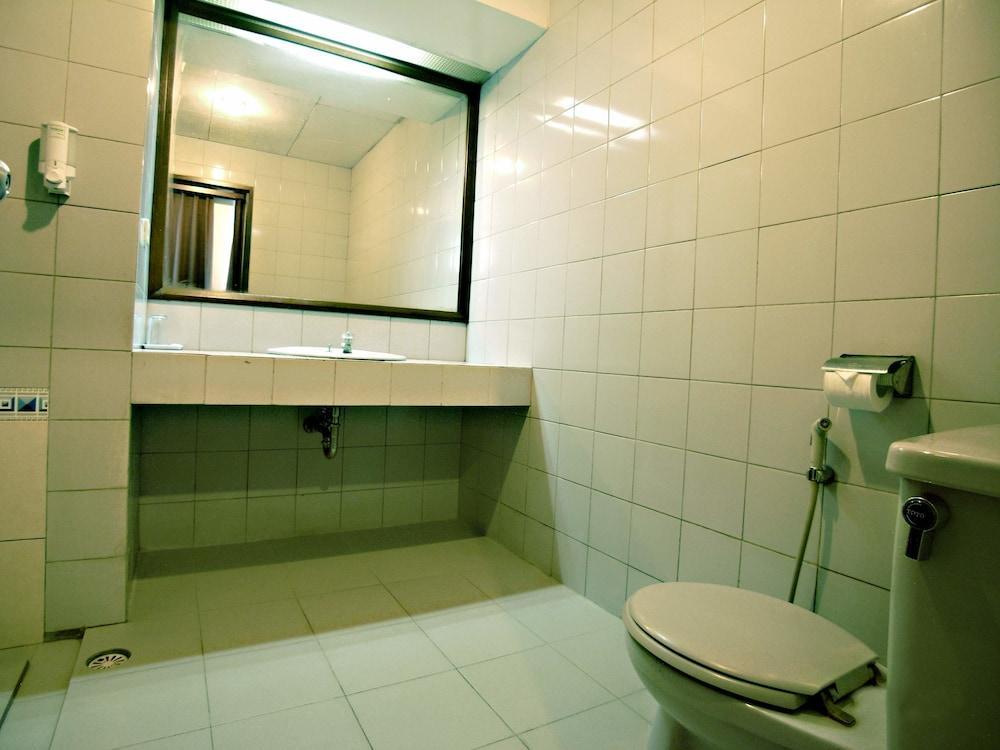 Super Oyo Townhouse 1 Hotel Salemba Jakarta Extérieur photo