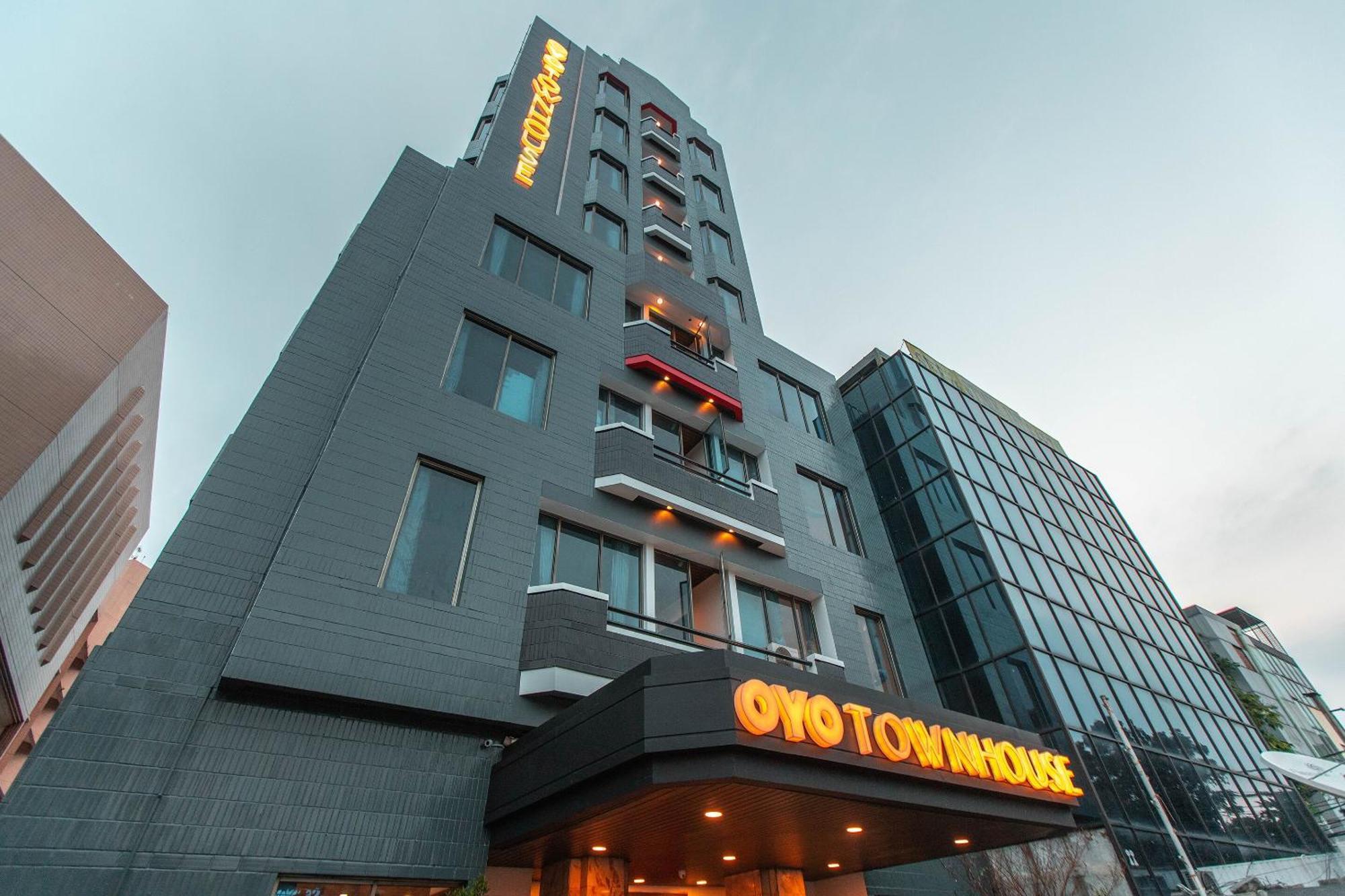 Super Oyo Townhouse 1 Hotel Salemba Jakarta Extérieur photo