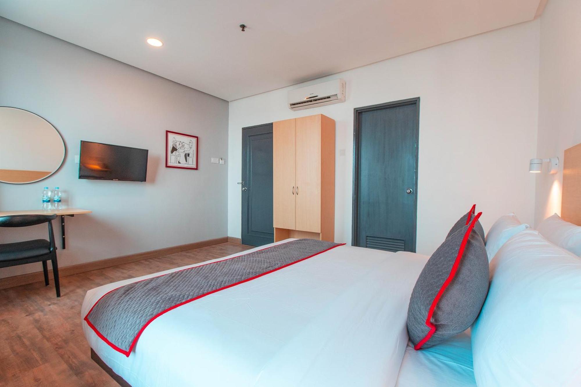 Super Oyo Townhouse 1 Hotel Salemba Jakarta Extérieur photo
