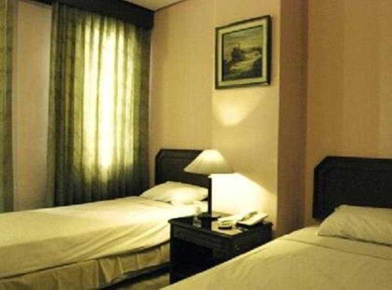 Super Oyo Townhouse 1 Hotel Salemba Jakarta Extérieur photo