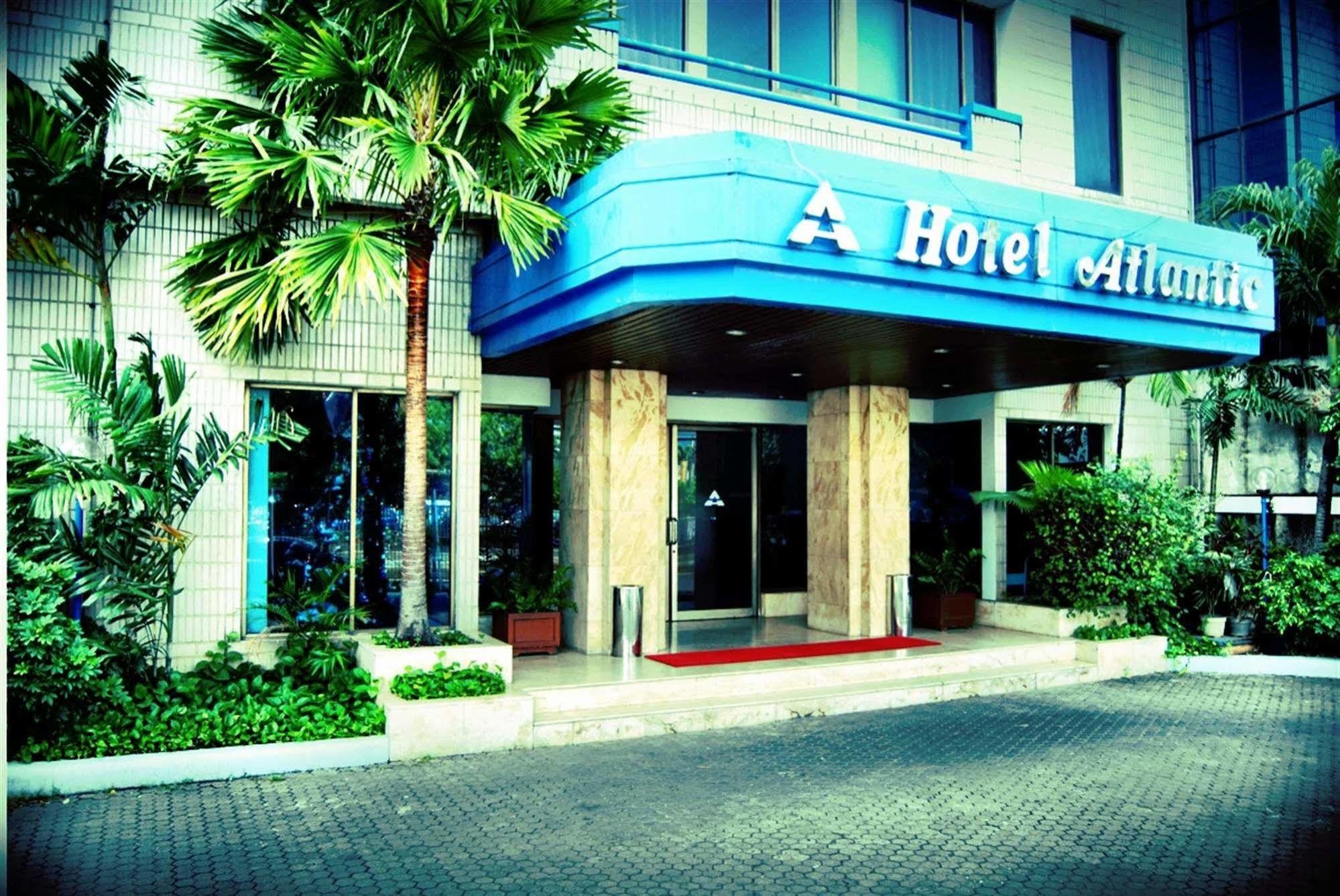 Super Oyo Townhouse 1 Hotel Salemba Jakarta Extérieur photo